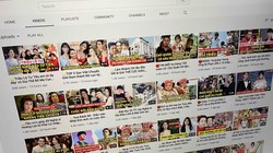 Hàng loạt video tin tức được tạo ra với dạng MC đọc lại thông tin không dẫn nguồn, thay tiêu đề và ảnh bìa.