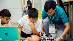 Học lập trình robotic từ tiểu học để trở thành công dân số