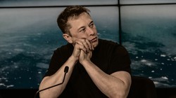 Elon Musk: 'Siêu dữ liệu nguy hiểm hơn bom hạt nhân'