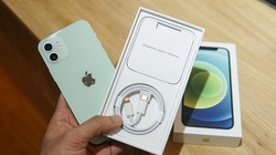 Apple bị phản đối vì bỏ củ sạc