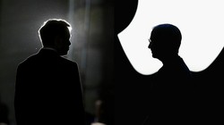 Duyên nợ của Apple và Tesla 