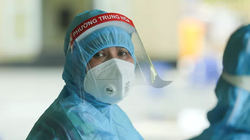 Ít nhất 857 nhân viên y tế, bác sĩ Hà Nội xin nghỉ việc và xin chuyển công tác