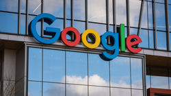 Google cắt giảm 10.000 nhân sự yếu kém?