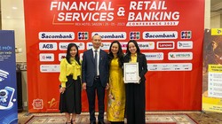 Đại diện ban điều hành Bắc Á Bank cùng Giám đốc các chi nhánh tại TP. Hồ Chí Minh chung vui