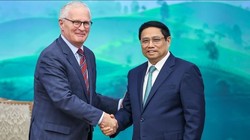 Thủ tướng Phạm Minh Chính tiếp ông John Neffeur, Chủ tịch Hiệp hội Công nghiệp bán dẫn Hoa Kỳ - Ảnh: VGP/Nhật Bắc