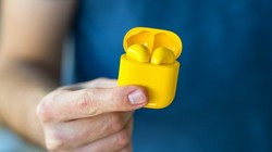 Tài nghe Buds Air của Realme có thiết kế khá giống AirPods của Apple. Ảnh: GSMArena