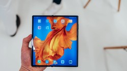 Điện thoại màn hình gập Huawei Mate X. (Ảnh: cnTechPost)