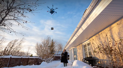 Các đơn hàng của Walmart sẽ được vận chuyển bằng máy bay không người lái của công ty Flytrex (Israel). (Ảnh: The Verge)