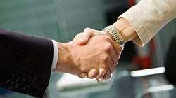 Người tiêu dùng ngày càng cân nhắc kỹ lưỡng hơn rằng họ sẽ tiêu tiền vào việc gì và như thế nào - điều này cũng tạo ra một loạt thách thức mới đối với doanh nghiệp. Ảnh: Entrepreneur