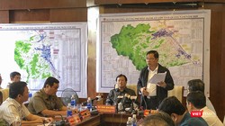 Bộ trưởng Bộ NN&PTNT Nguyễn Xuân Cường tại cuộc họp Ban Chỉ huy tiền phương ứng phó bão số 9