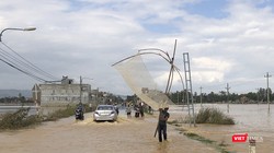 Tuyến giao thông liên huyện ở Quảng Nam bị ngập do lũ