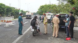 Chốt kiểm soát phòng dịch COVID-19 trên tuyến đường bộ dẫn vào Quảng Nam