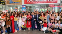 Lãnh đạo Sở Du lịch Đà Nẵng ra tận sân bay đón đoàn khách du lịch MICE trong những ngày đầu năm mới 2021