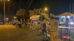 Lực lượng chức năng phong toả Khu công nghiệp An Đồn (Đà Nẵng) ngay khi tại đây phát hiện ca mắc COVID-19