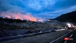 Hiện trường vụ cháy tại hộc rác số 2, bãi rác Khánh Sơn (Đà Nẵng)