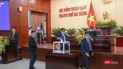 Đại biểu HĐND TP Đà Nẵng khoá X bỏ phiếu bầu Chủ tịch HĐND TP và Chủ tịch UBND TP Đà Nẵng nhiệm kỳ 2021-2026