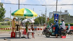 Chốt kiểm soát phòng dịch COVID-19 tại cửa ngõ giao thông ra vào TP Đà Nẵng