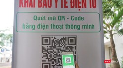 Đà Nẵng yêu cầu người dân thực hiện khai báo y tế điện tử và quét mã QR để đảm bảo phòng chống dịch COVID-19