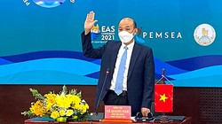 Ông Lê Quang Nam - Phó Chủ tịch TP Đà Nẵng - tuyên thệ nhậm chức Chủ tịch Mạng lưới các chính quyền địa phương PEMSEA nhiệm kỳ 2022-2025 (ảnh Ngô Huyền/danang.gov.vn)