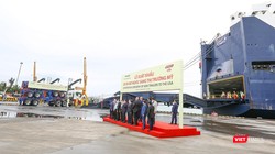 Quang cảnh lễ xuất lô hàng gần 970 sơ mi rơ móc đầu tiên của THACO sang Mỹ diễn ra tại Cảng PTSC Dung Quất (Khu kinh tế Dung Quất, tỉnh Quảng Ngãi)