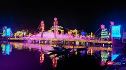 Tối ngày 24/12, cầu An Hội (Hội An) trở thành tâm điểm của đêm "Hội đèn lồng Hội An"