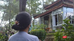 Phật tử bái vọng về nơi Thiền sư Nhất Hạnh viên tịch tại Tổ đình Từ Hiếu