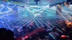 Bên trong một quán bar (ảnh minh hoạ)