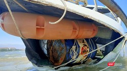Hiện trạng phần mũi tàu bị nạn trên biển Cửa Đại (Hội An) khiến 17 người thiệt mạng