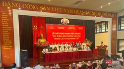 Các cơ quan báo chí đại diện ký cam kết thực hiện phong trào thi đua xây dựng môi trường văn hoá trong cơ quan báo chí.