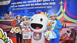 Những vị khách đầu tiên từ Incheon (Hàn Quốc) trở lại Đà Nẵng do hãng hàng không lớn nhất Hàn Quốc - Korean Air khai thác