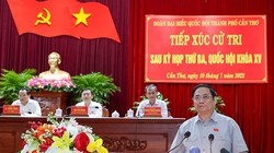 Thủ tướng Chính phủ Phạm Minh Chính phát biểu tại hội nghị tiếp xúc cử tri TP Cần Thơ diễn ra sáng ngày 10/7. Ảnh: VGP/Nhật Bắc