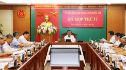 Quang cảnh kỳ họp thứ 17 của UBKT Trung ương diễn ra trong 2 ngày 13 và 14/7 (ảnh ubkttw.vn)