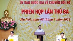 Thủ tướng Phạm Minh Chính chủ trì phiên họp thứ III của Ủy ban Quốc gia về chuyển đổi số - Ảnh: VGP/Nhật Bắc