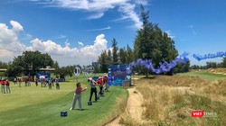 Đại diện ban tổ chức phát bóng khai mạc giải đấu BRG Open Golf Championship Danang 2022