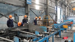 Công nhân làm việc tại các nhà máy trong Khu công nghiệp trên địa bàn TP Đà Nẵng