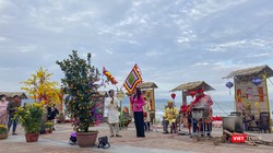 Không gian trải nghiệm Tết truyền thống "Xuân yêu thương" tại bãi biển du lịch Đà Nẵng