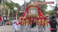 Diễu hành đón nhận danh hiệu Di sản văn hóa phi vật thể Quốc gia đối với lễ hội Tết Nguyên tiêu tại Hội An diễn ra sáng ngày 5/2