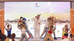 Ca, nhạc sĩ Only C tại buổi ra mắt công chúng MV ca nhạc “Tuyệt vời Đà Nẵng".