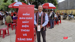 Đà Nẵng thực hiện tặng điện thoại thông minh cho người dân