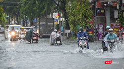 Mưa lớn gây ngập cục bộ tại nhiều tuyến đường trên địa bàn TP Đà Nẵng (Ảnh Minh Trí)
