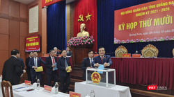 100% đại biểu HĐND tỉnh Quảng Nam đã biểu quyết đồng ý bãi nhiệm chức danh Phó Chủ tịch UBND tỉnh Quảng Nam đối với ông Trần Văn Tân.