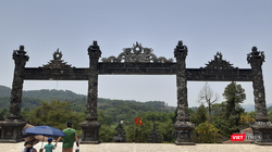 Linh vật Rồng ở lăng vua Khải Định