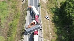 Hiện trường vụ tai nạn giao thông xảy ra ngày 18/2 trên tuyến cao tốc Cam Lộ - La Sơn.