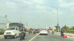 Một góc cầu Hoà Xuân, cửa ngõ dẫn đến khu đô thị "hot" nhất Đà Nẵng trong suốt thời gian qua.