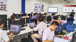 Lớp đào tạo thiết kế vi mạch bán dẫn và AI đầu tiên tại Đà Nẵng (ảnh HP)