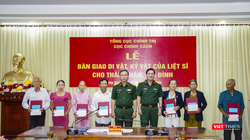 Quang cảnh trao di vật, kỷ vật của 14 liệt sĩ cho thân nhân và gia đình trên địa bàn tỉnh Quảng Nam.