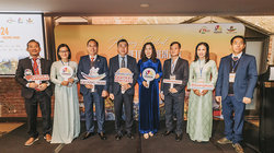 Đại diện ngành du lịch Đà Nẵng - Thừa Thiên Huế - Quảng Nam trả lời hỏi đáp Chương trình xúc tiến du lịch tại Úc