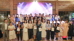 Sở Du lịch Đà Nẵng trao 50 con dấu riêng biệt của 50 địa điểm ẩm thực đặc sắc tại Đà Nẵng dành cho du khách trải nghiệm chương trình “Hộ chiếu ẩm thực”.