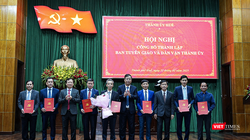 Hội nghị cũng thông qua quyết định điều động, bổ nhiệm hàng loạt nhân sự sau sắp xếp.