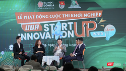 Các diễn giả, chuyên gia đối thoại tại chương trình khởi động cuộc thi khởi nghiệp sinh viên “UDA Startup Innovation 2025”.